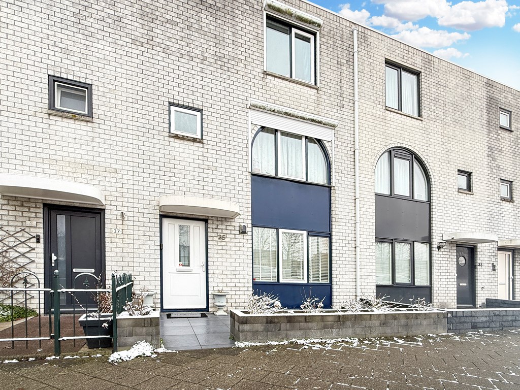 Reina Prinsen Geerligsdreef 35 Hoofddorp