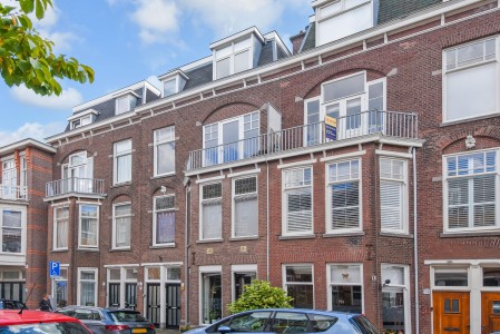 Van Loostraat 30-A 'S-GRAVENHAGE