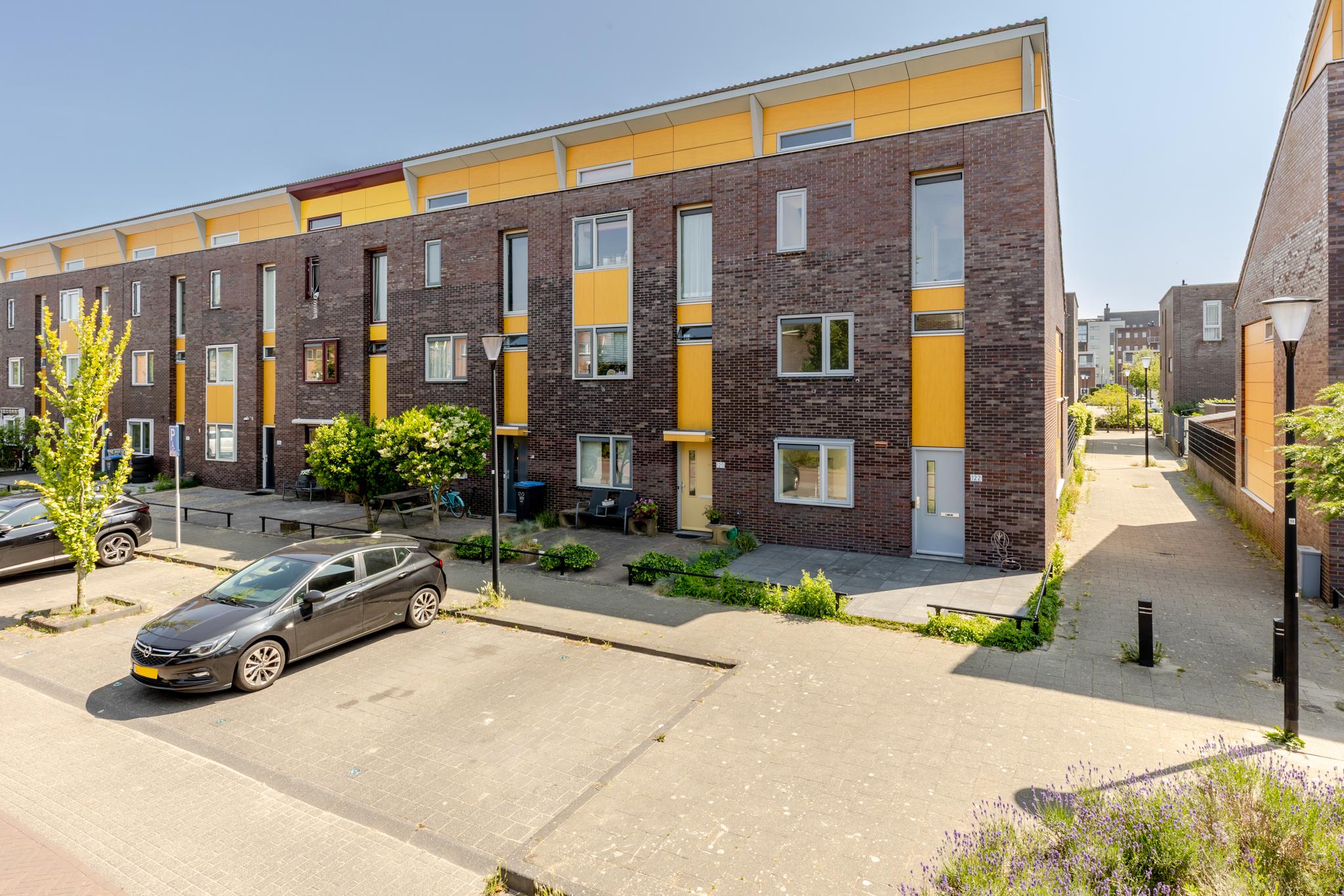 Beukenwede 122 BARENDRECHT